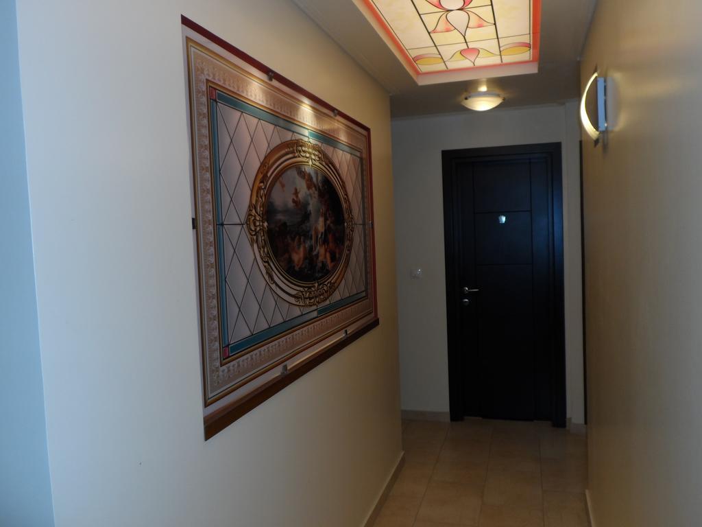 Hotel Prigipikon Suites And Sofites ลูตราอิปาตริส ภายนอก รูปภาพ